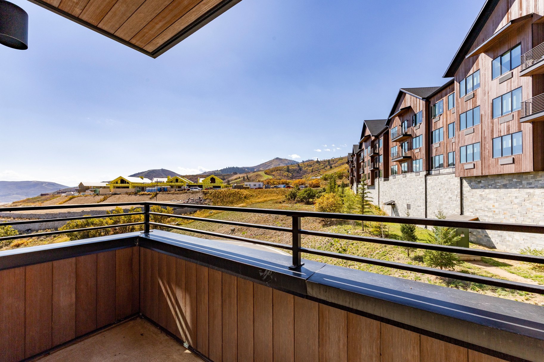 Brand New Luxury Walk to Ski Location at a Value Price - 物件實景