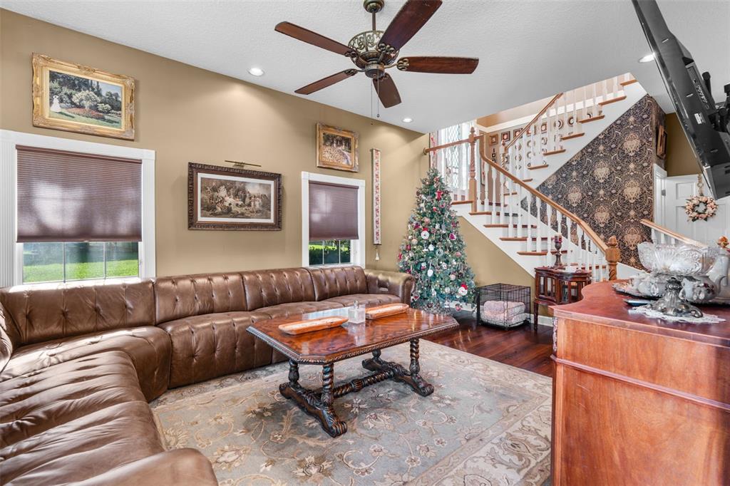 Howey In The Hills, Florida, 34737, United States, 3 Bedrooms Bedrooms, ,3 BathroomsBathrooms,Residential,For Sale,1975502