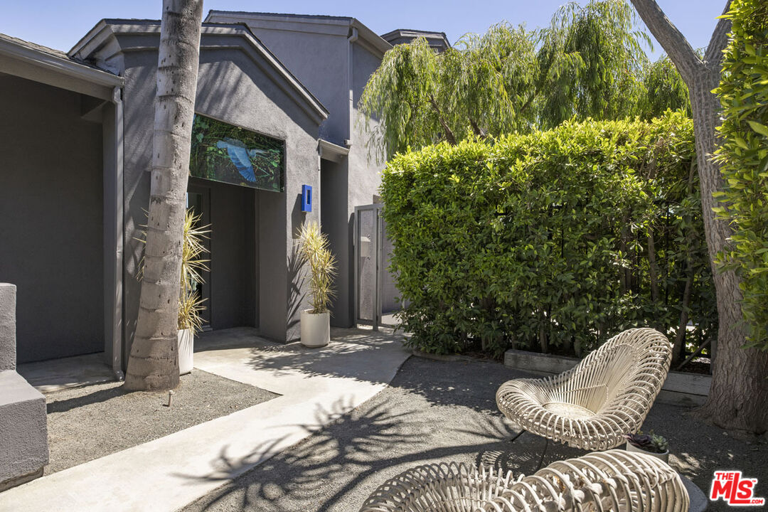 Los Angeles, California, 90039, United States, 3 Bedrooms Bedrooms, ,4 BathroomsBathrooms,Residential,For Sale,1934382