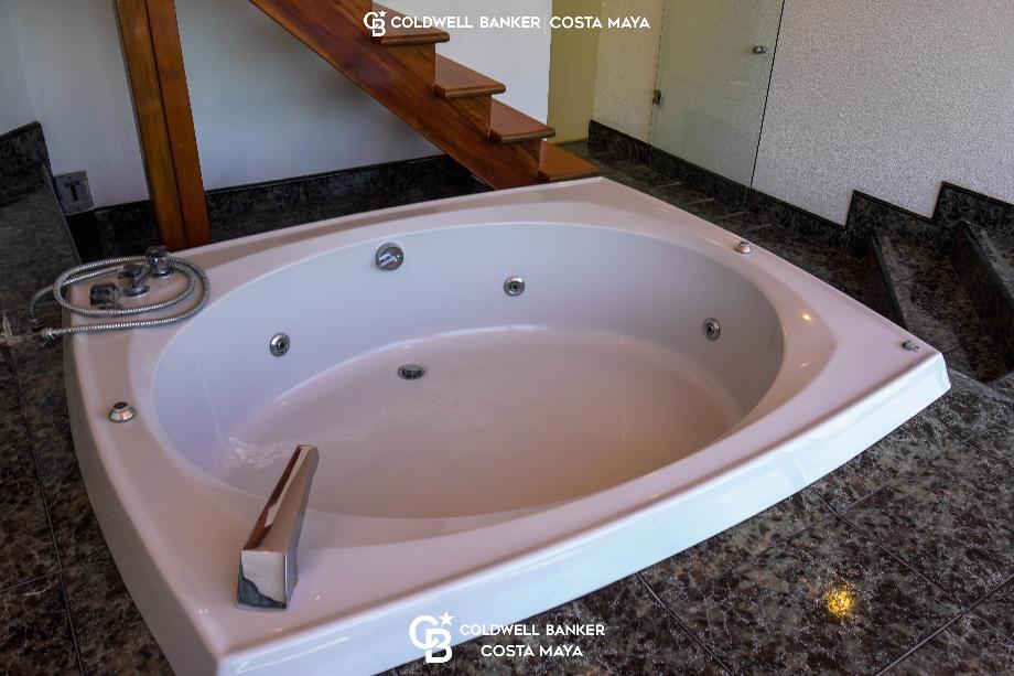 Privada Emiliano Zapata, Puebla, Puebla, 72190, Mexico, 5 Bedrooms Bedrooms, ,7 BathroomsBathrooms,Residential,For Sale,Privada Emiliano Zapata,1625472