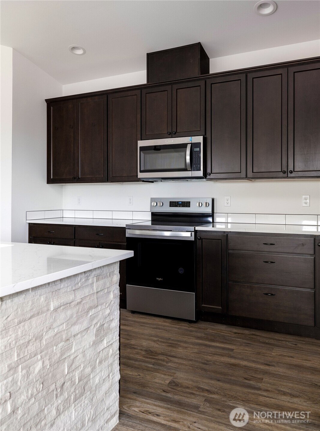 Oak Harbor, Washington, 98277, United States, 3 Bedrooms Bedrooms, ,1 BathroomBathrooms,Residential,For Sale,1759777