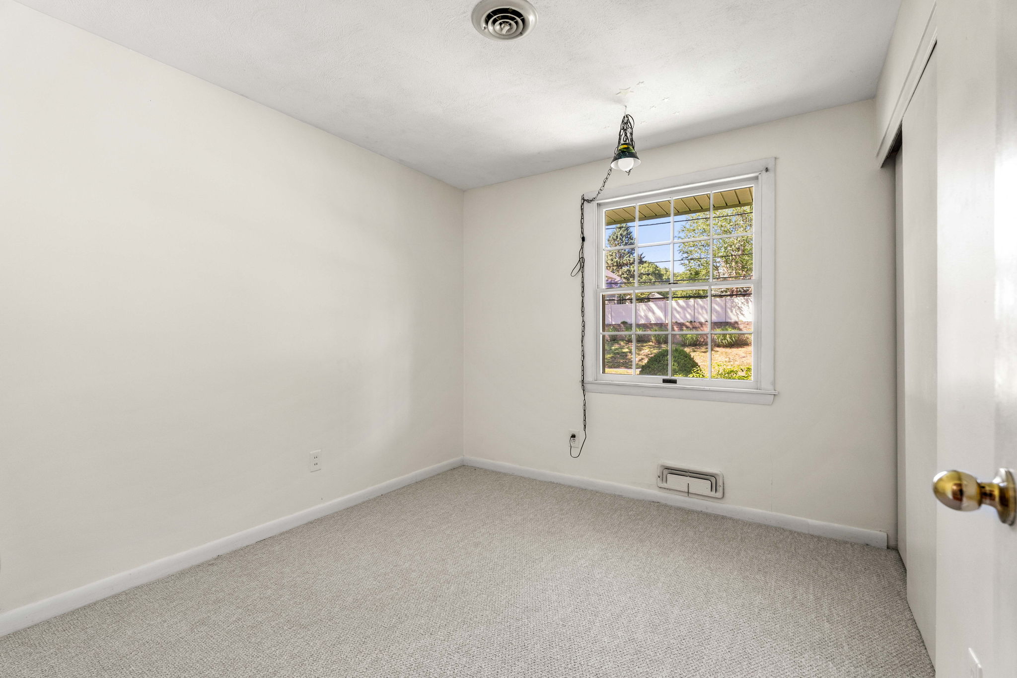  12 Catherine Dr, Peabody, MA, 01960 - 物件實景