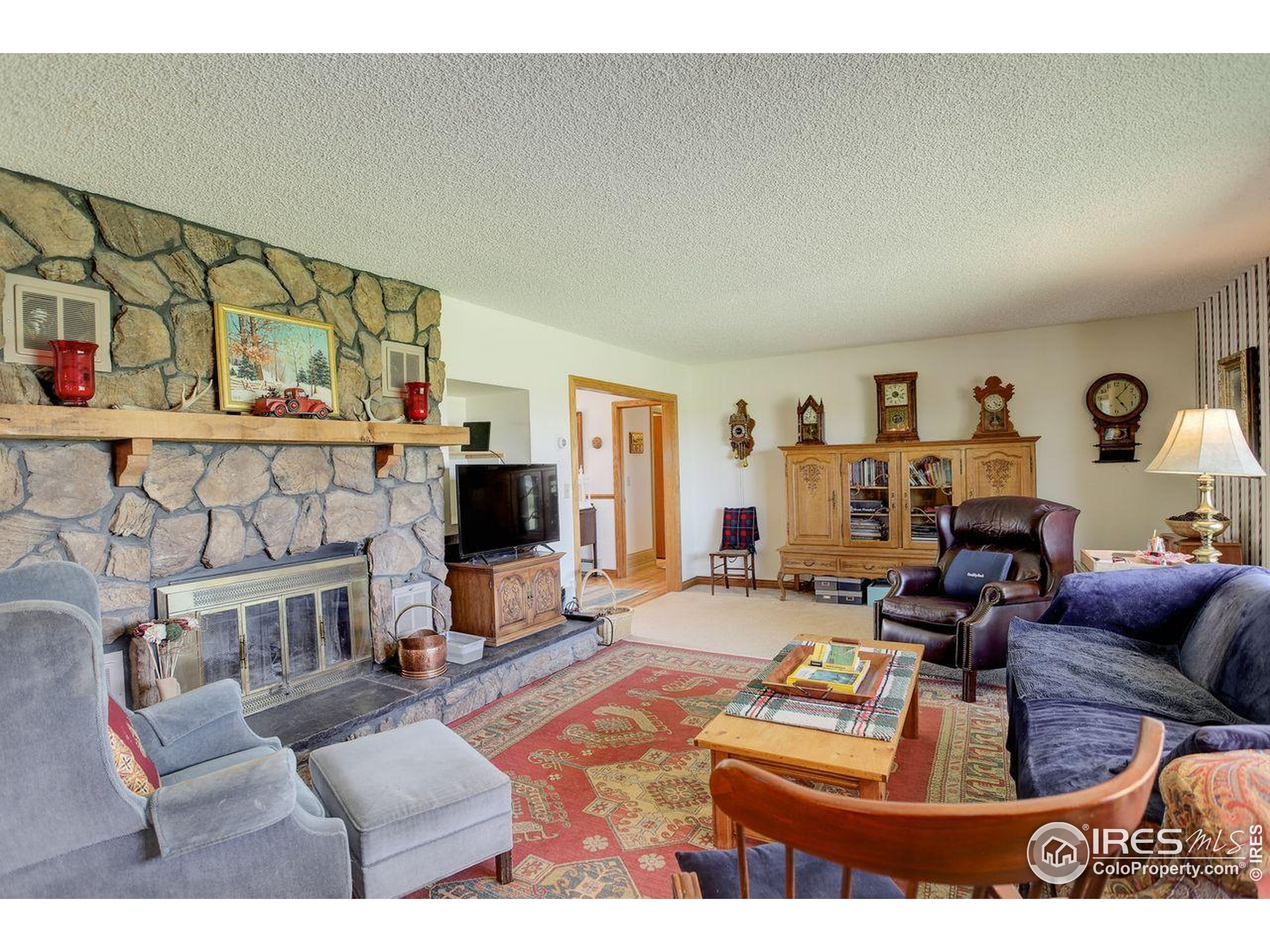 Franktown, Colorado, 80116, United States, 5 Bedrooms Bedrooms, ,2 BathroomsBathrooms,Residential,For Sale,1818789