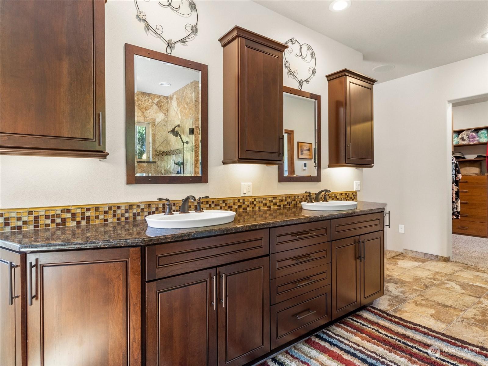 LONG BEACH, Washington, 98624, United States, 3 Bedrooms Bedrooms, ,4 BathroomsBathrooms,Residential,For Sale,1827835