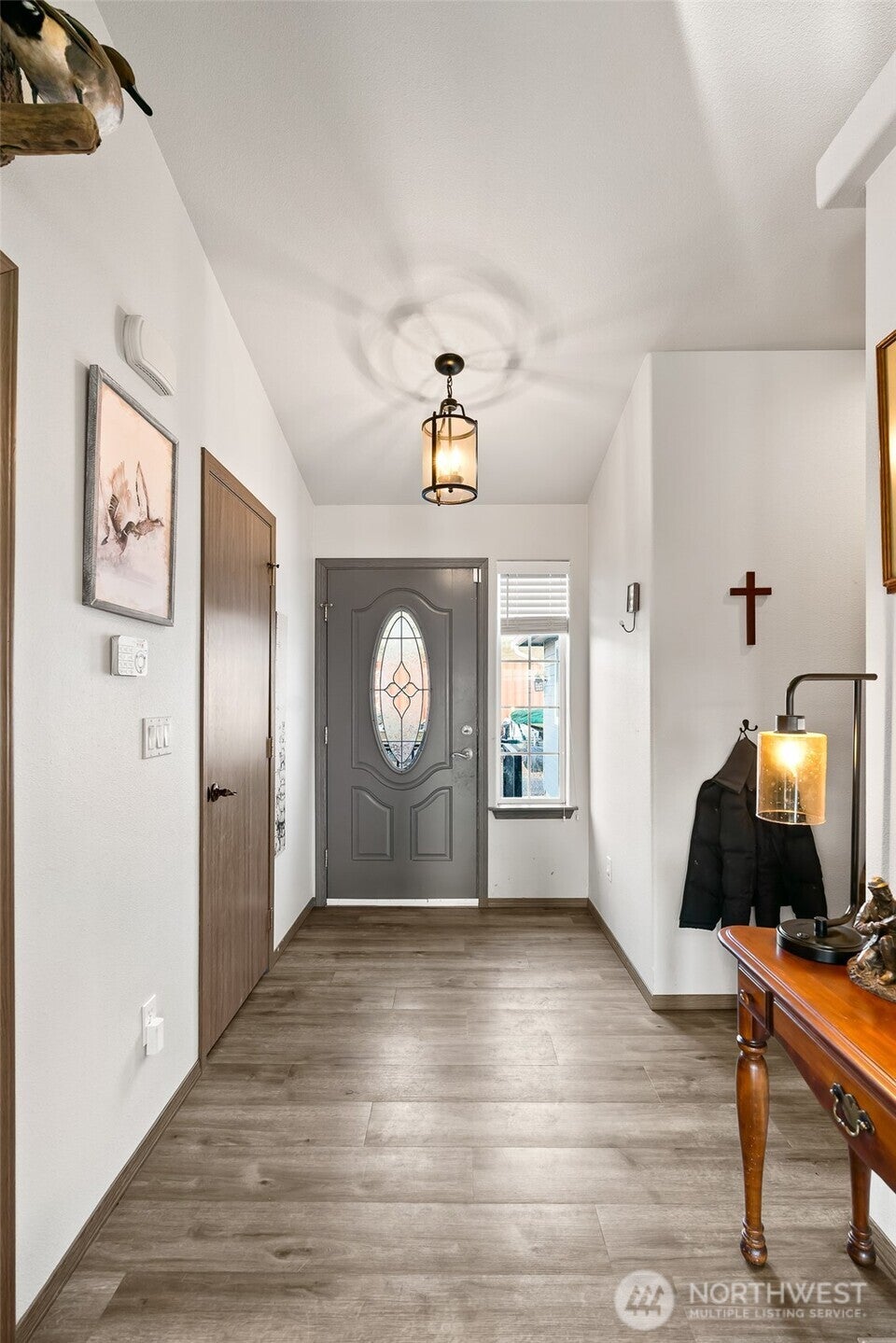 Ellensburg, Washington, 98926, United States, 6 Bedrooms Bedrooms, ,2 BathroomsBathrooms,Residential,For Sale,1992085