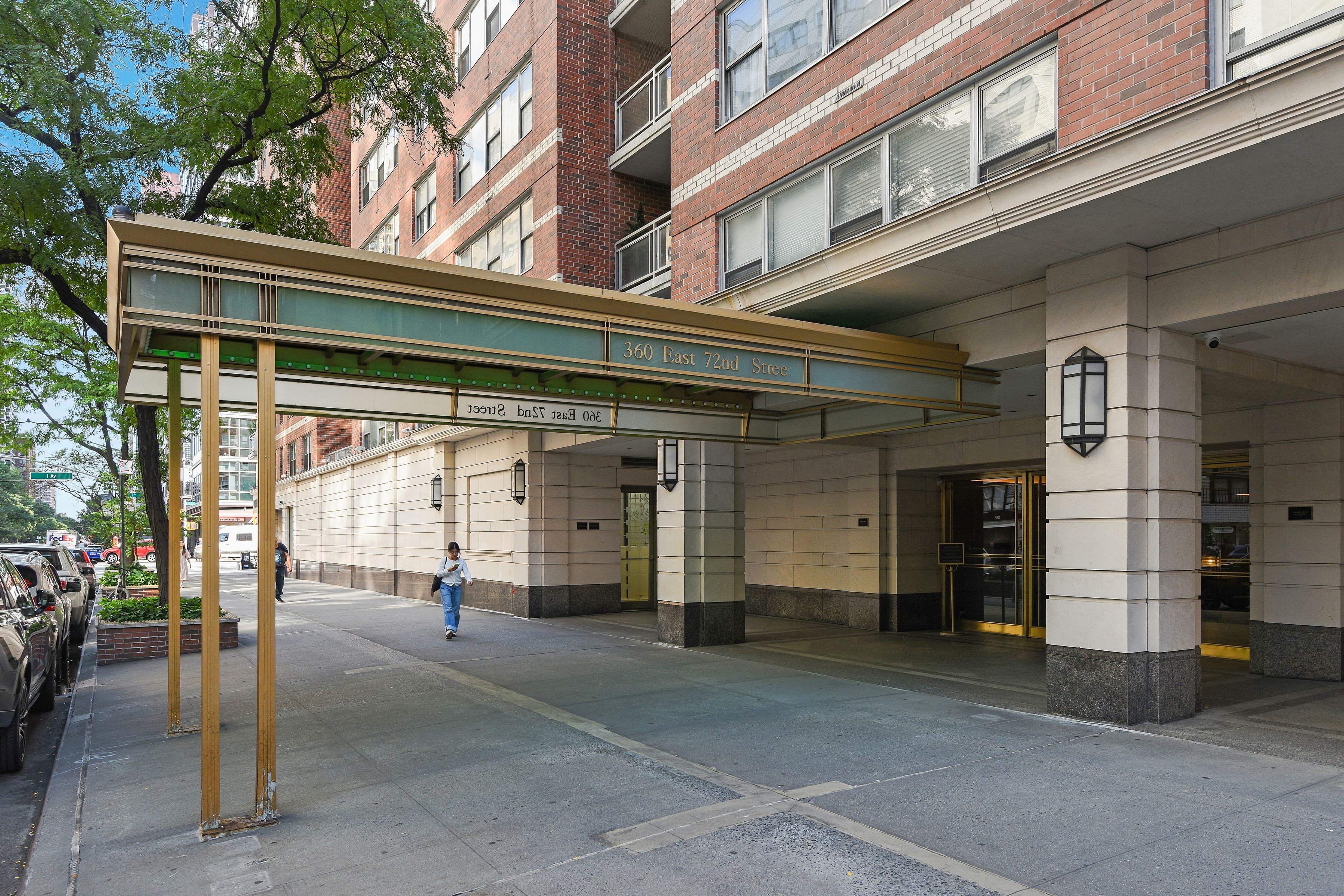  360 East 72nd Street - 物件實景
