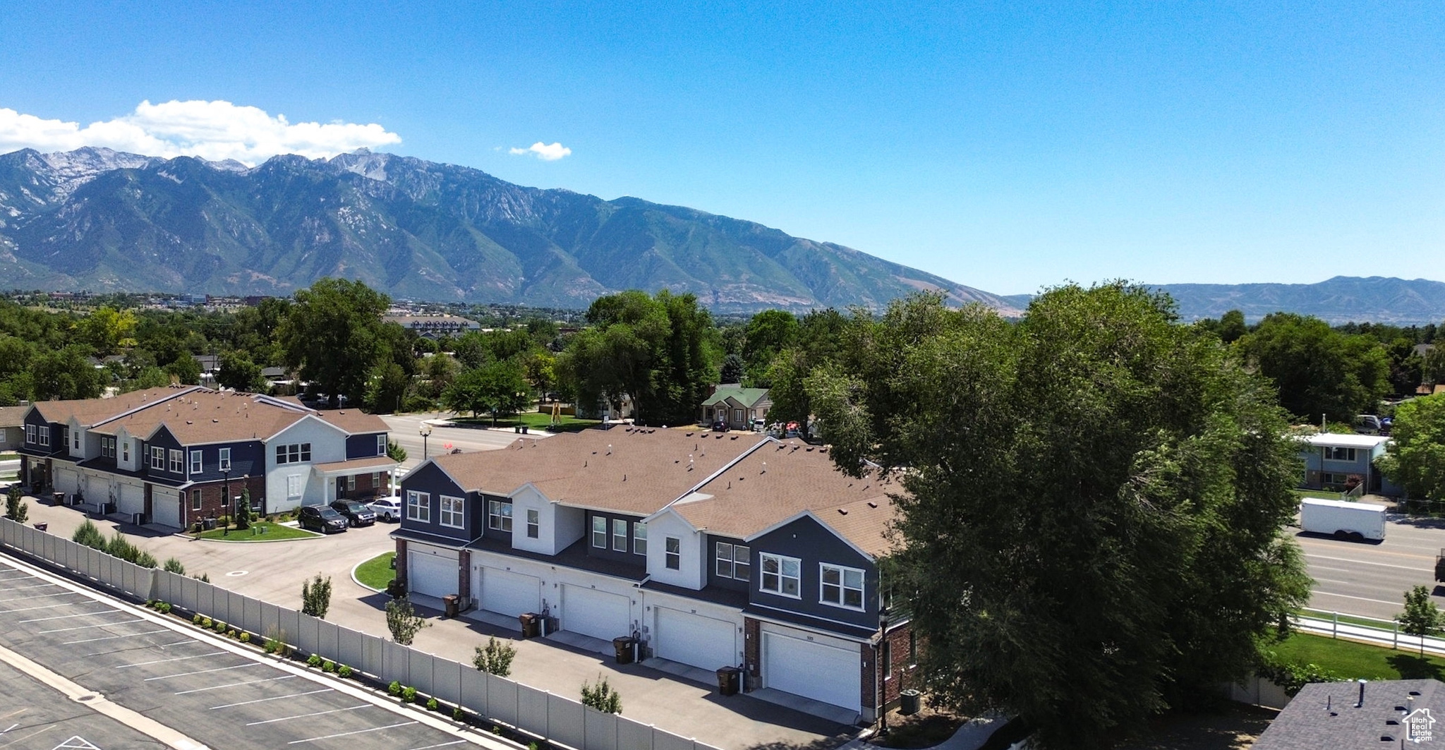 Sandy, Utah, 84070, United States, 3 Bedrooms Bedrooms, ,3 BathroomsBathrooms,Residential,For Sale,1895888