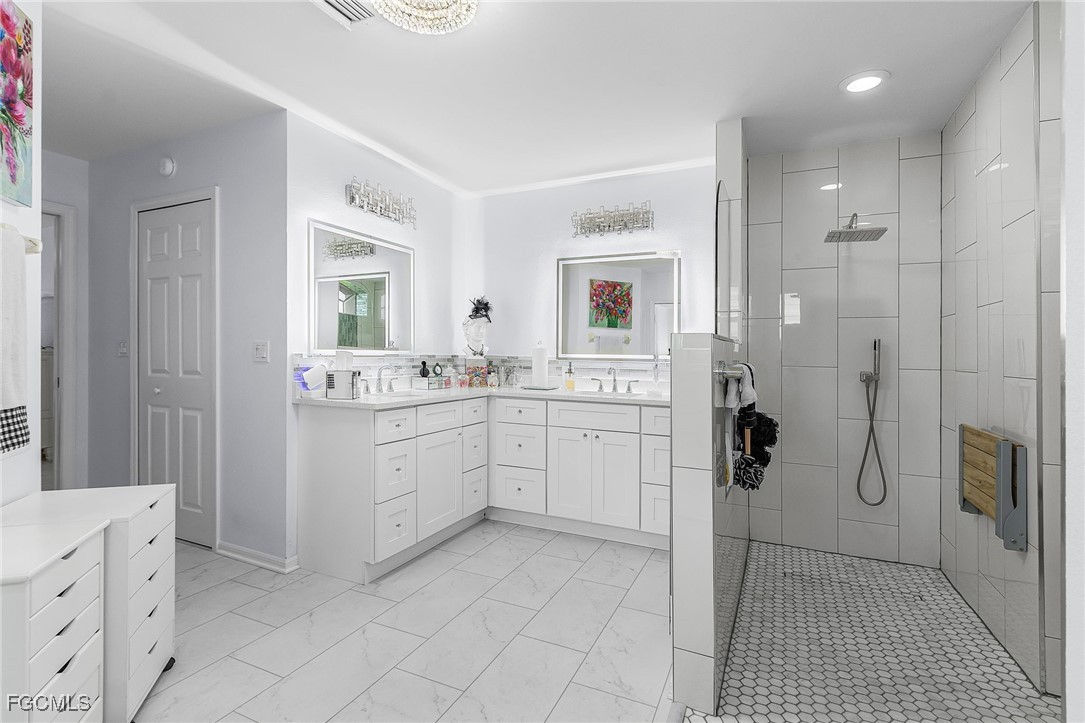 Cape Coral, Florida, 33904, United States, 3 Bedrooms Bedrooms, ,2 BathroomsBathrooms,Residential,For Sale,1977953