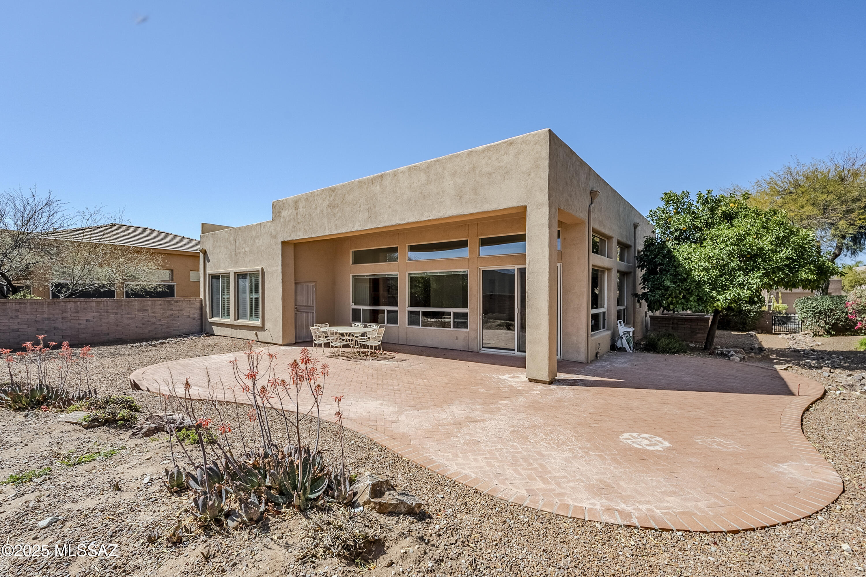 Oro Valley, Arizona, 85755, United States, 3 Bedrooms Bedrooms, ,3 BathroomsBathrooms,Residential,For Sale,1729108