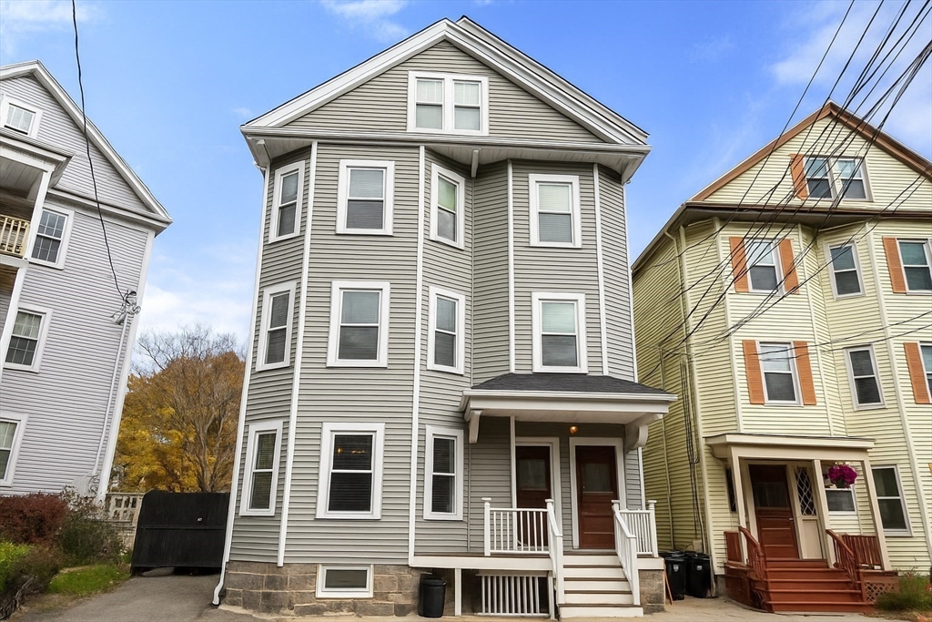 Brookline, Massachusetts, 02467, United States, 3 Bedrooms Bedrooms, ,2 BathroomsBathrooms,Residential,For Sale,1987827