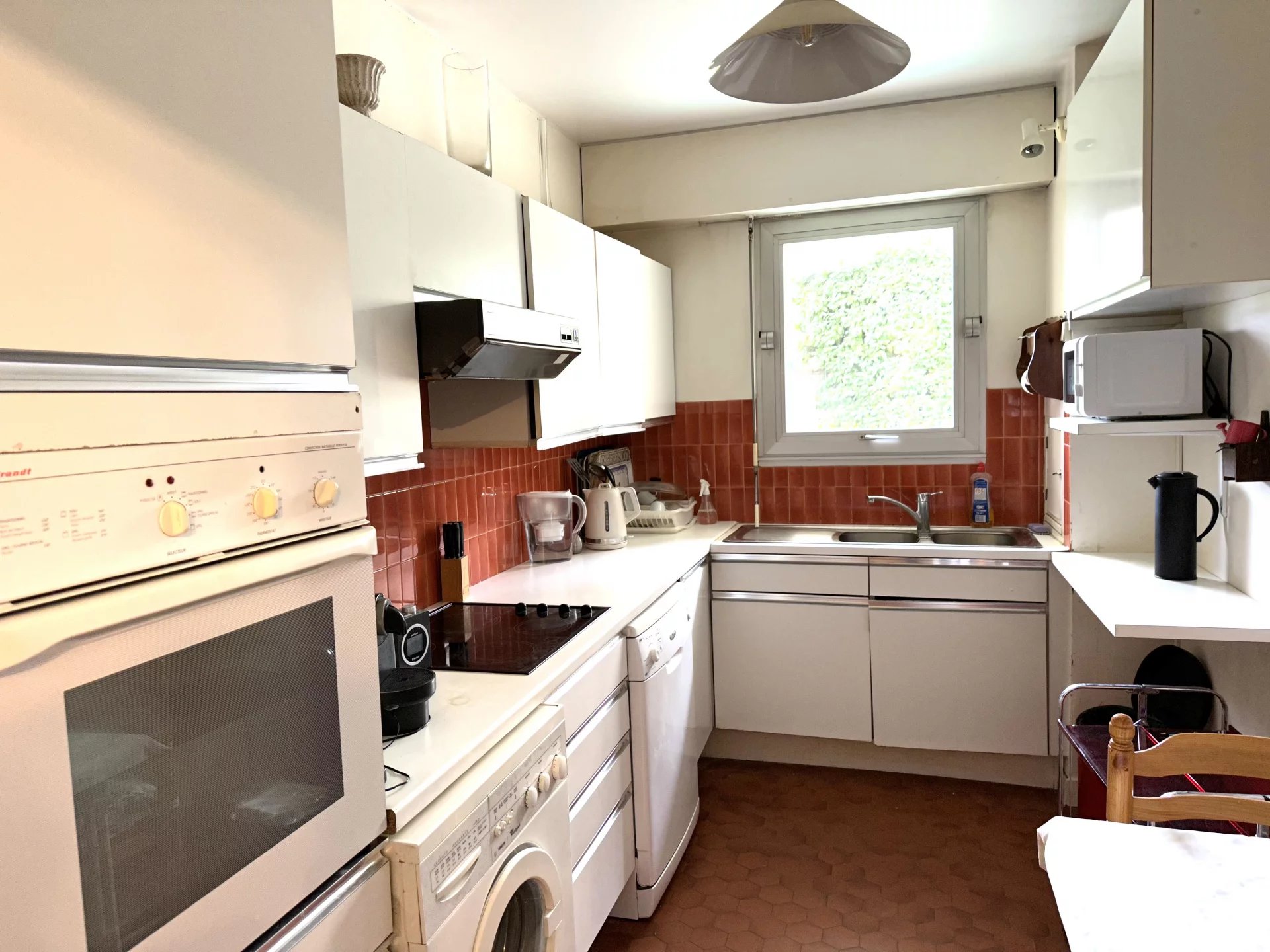 Le Vésinet, Île-de-France, 78110, FR, 2 Bedrooms Bedrooms, ,2 BathroomsBathrooms,Residential,For Sale,1994889