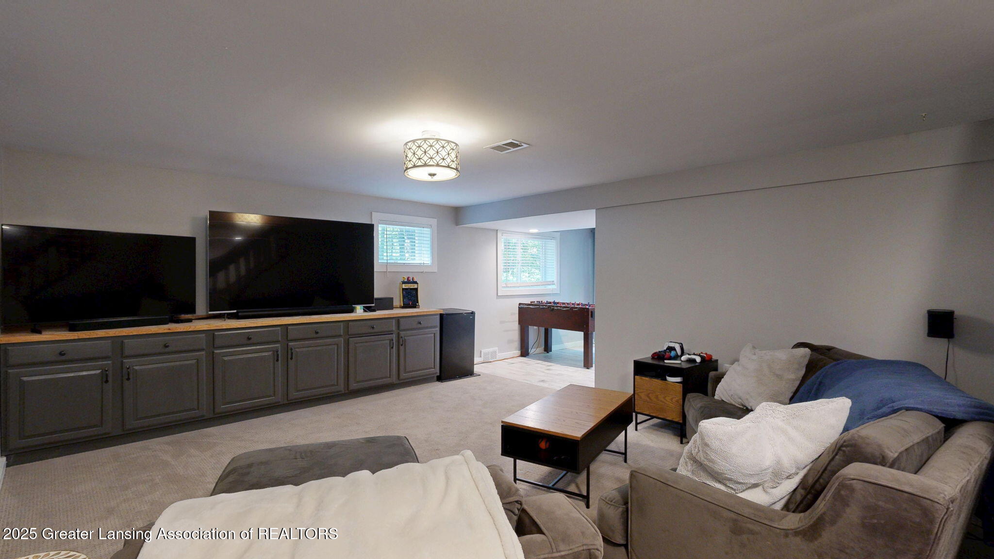 Okemos, Michigan, 48864, United States, 5 Bedrooms Bedrooms, ,4 BathroomsBathrooms,Residential,For Sale,1975829