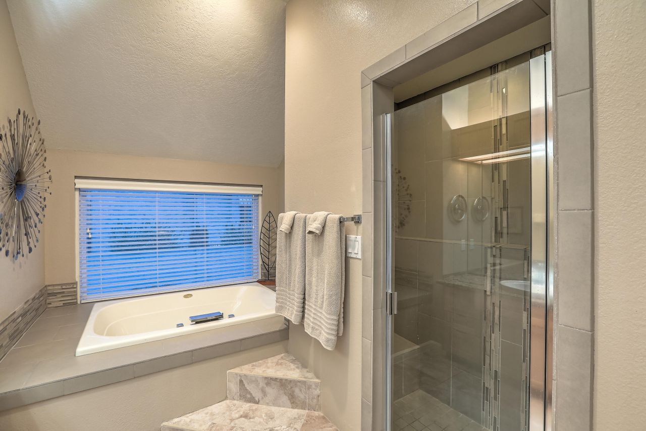 Albuquerque, New Mexico, 87112, United States, 4 Bedrooms Bedrooms, ,2 BathroomsBathrooms,Residential,For Sale,2002975