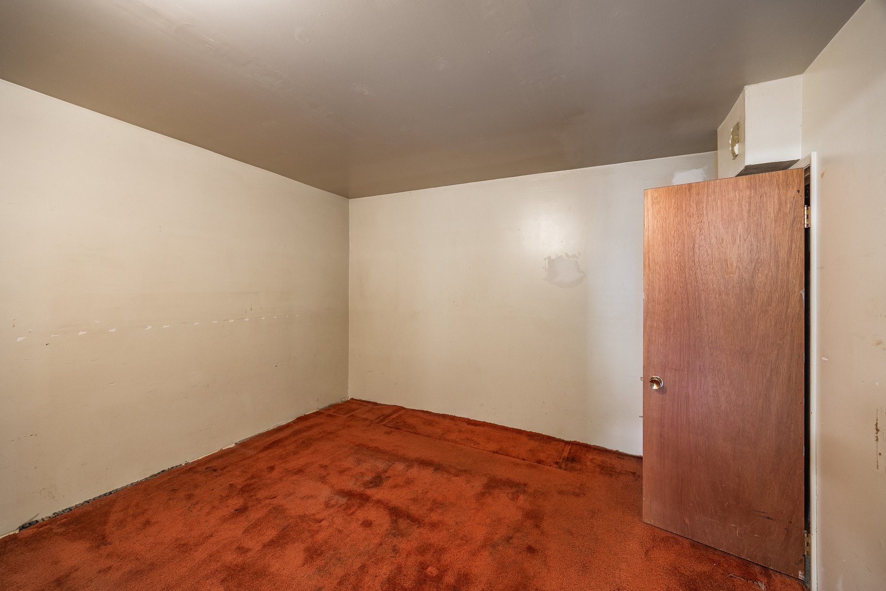  Investor Opportunity in Sandy: Below Market Value, Huge Upside Potential - 物件實景