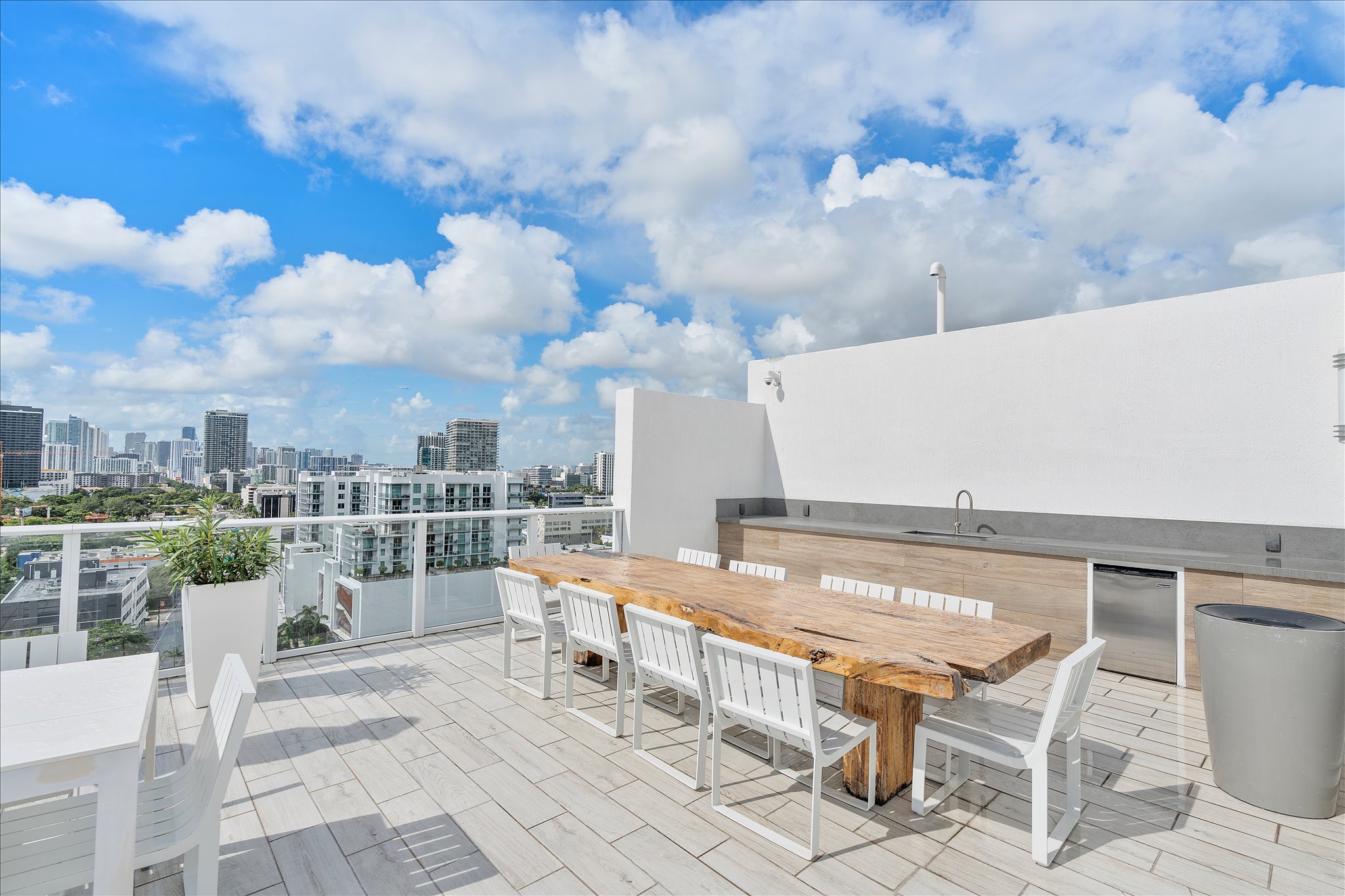  4250 Biscayne Blvd, Miami, FL, 33137 - 物件實景