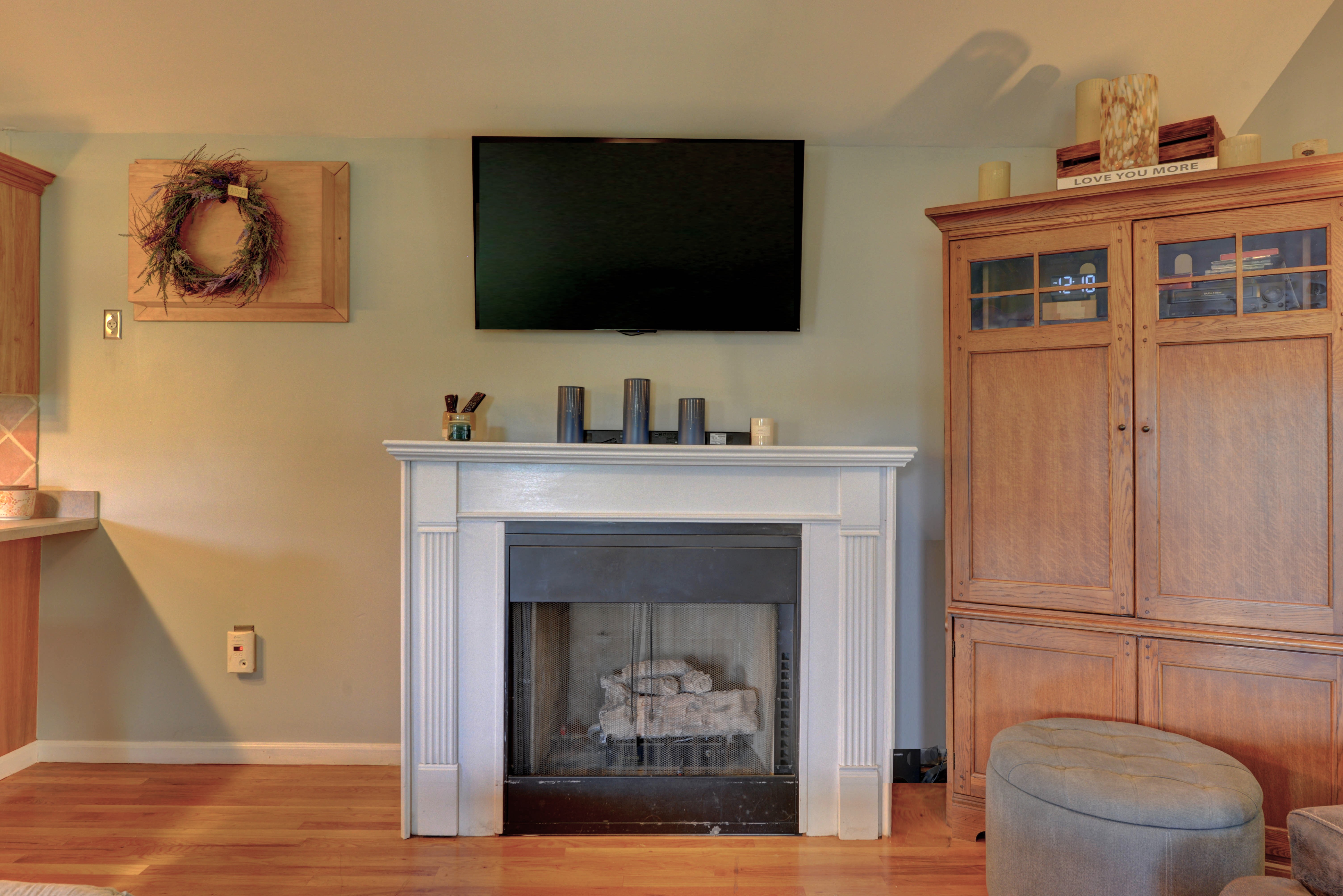 Mahwah, New Jersey, 07430, United States, 4 Bedrooms Bedrooms, ,2 BathroomsBathrooms,Residential,For Sale,1931403