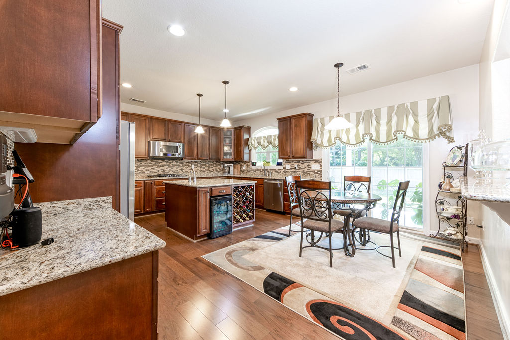 Chesapeake, Virginia, 23322, United States, 6 Bedrooms Bedrooms, ,3 BathroomsBathrooms,Residential,For Sale,1927951