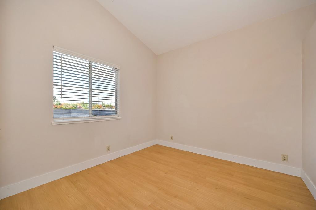 Roseville, California, 95661, United States, 4 Bedrooms Bedrooms, ,3 BathroomsBathrooms,Residential,For Sale,1989245