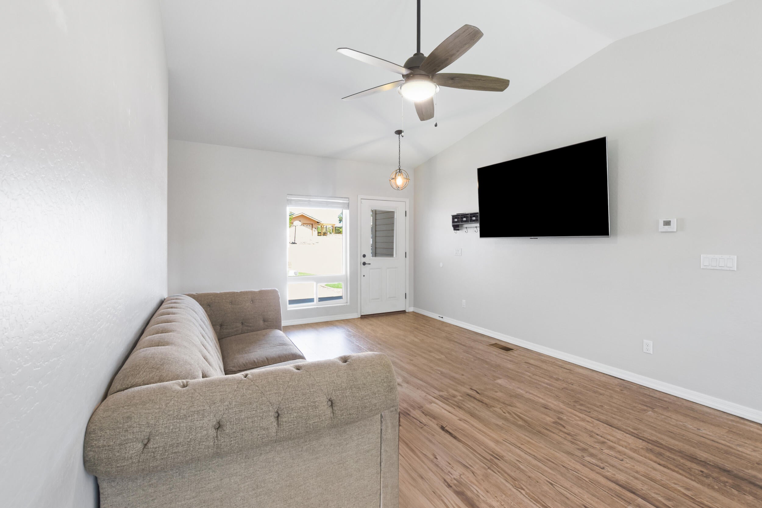 Payson, Arizona, 85541, United States, 4 Bedrooms Bedrooms, ,3 BathroomsBathrooms,Residential,For Sale,1821332