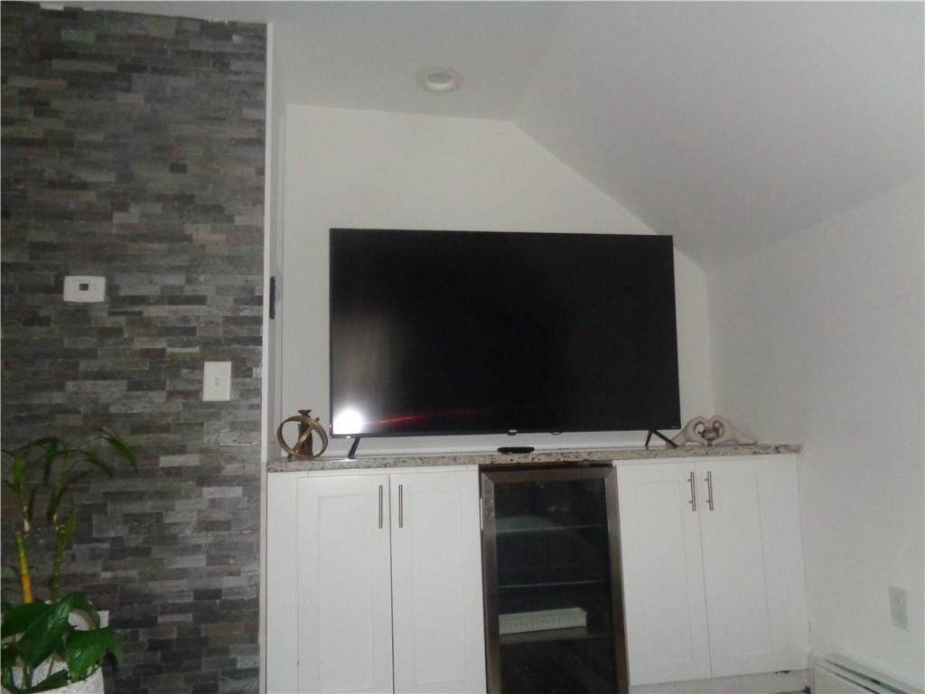 Providence, Rhode Island, 02903, United States, 4 Bedrooms Bedrooms, ,2 BathroomsBathrooms,Residential,For Sale,1944732
