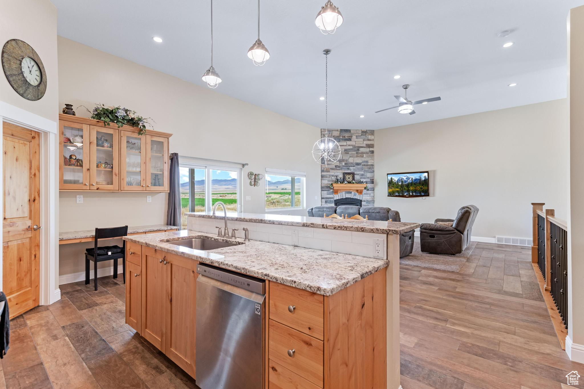 Downey, Idaho, 83234, United States, 3 Bedrooms Bedrooms, ,3 BathroomsBathrooms,Residential,For Sale,1943917