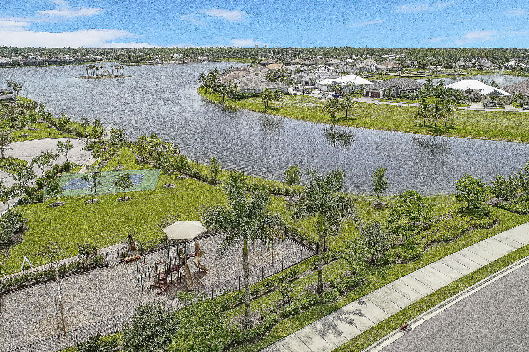  NAPLES RESERVE - HALFMOON POINT - 物件實景