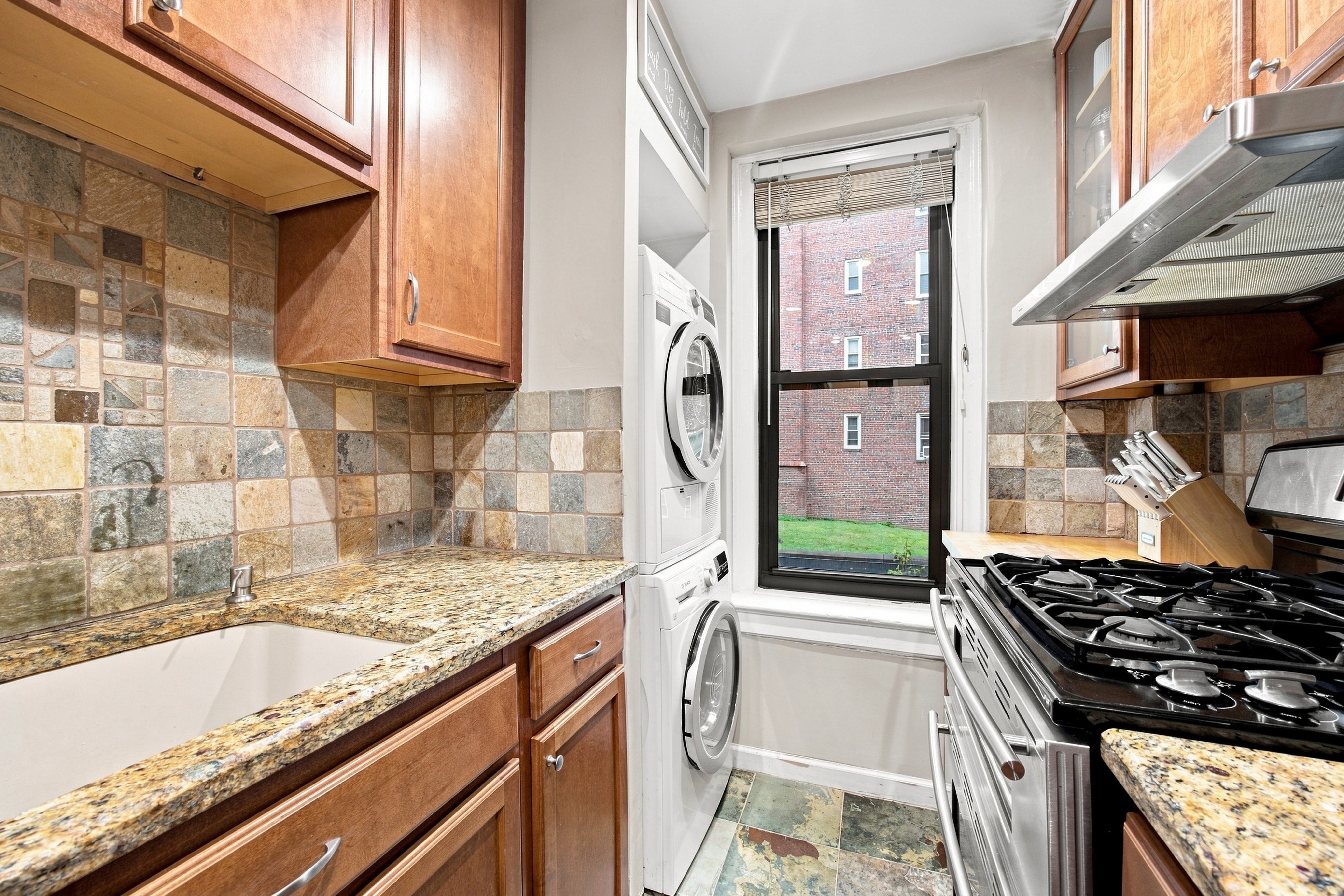  246 Bronxville Road - 物件實景