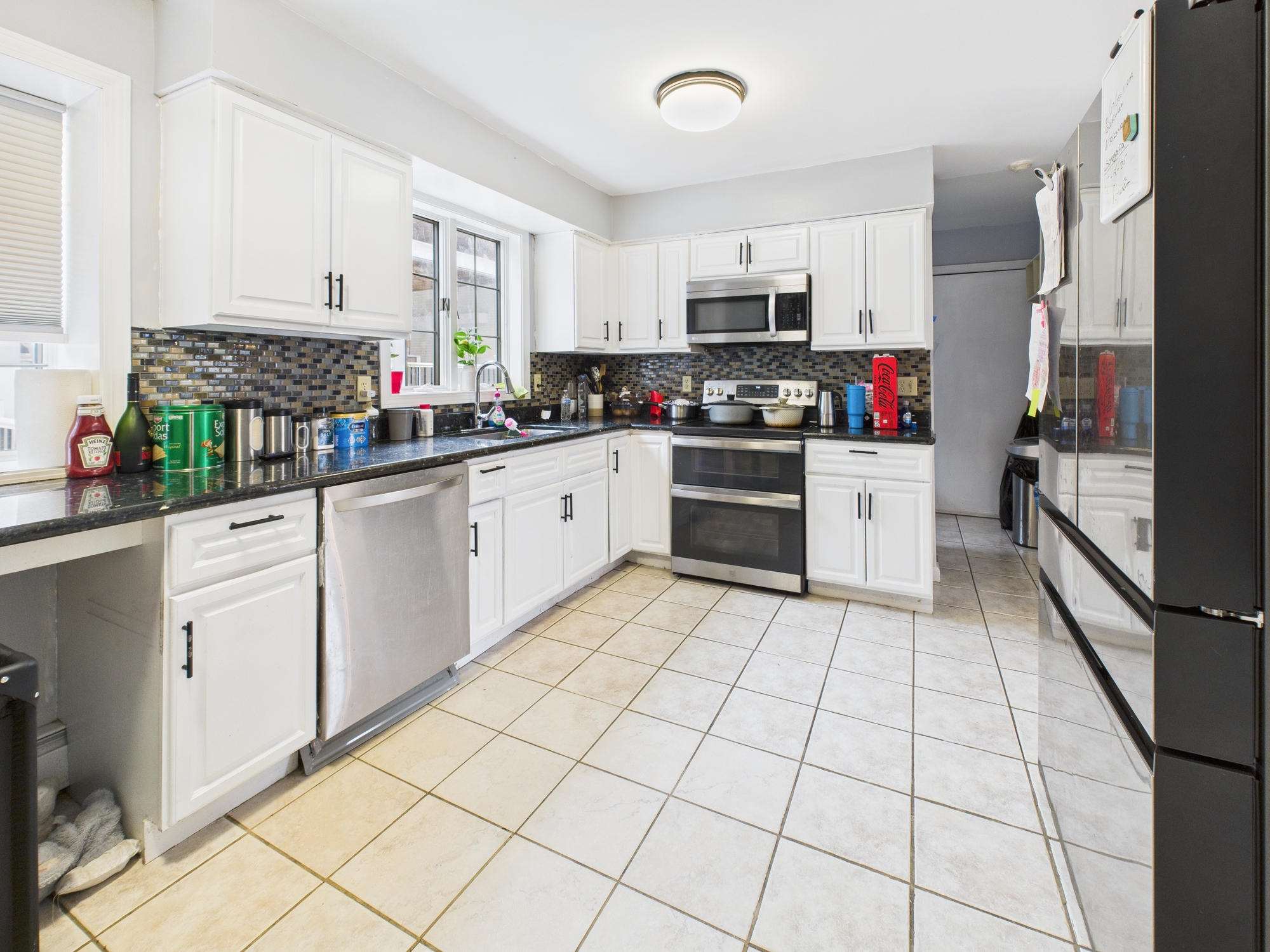 Prospect, Connecticut, 06712, United States, 4 Bedrooms Bedrooms, ,4 BathroomsBathrooms,Residential,For Sale,1987105