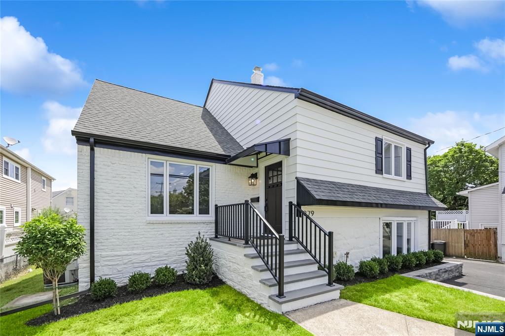 Dumont, New Jersey, 07628, United States, 4 Bedrooms Bedrooms, ,3 BathroomsBathrooms,Residential,For Sale,1906852