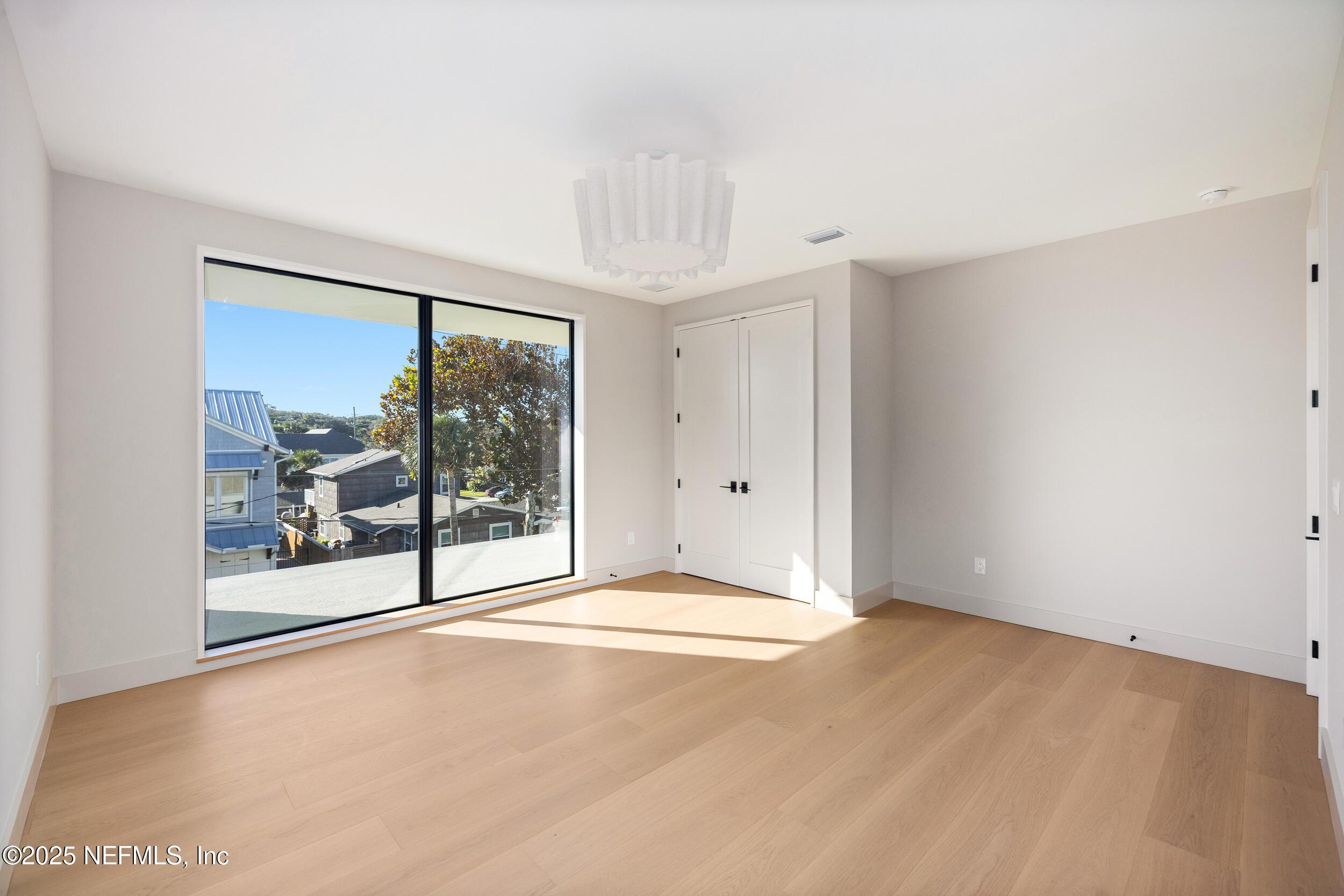 Atlantic Beach, Florida, 32233, United States, 6 Bedrooms Bedrooms, ,5 BathroomsBathrooms,Residential,For Sale,1989141