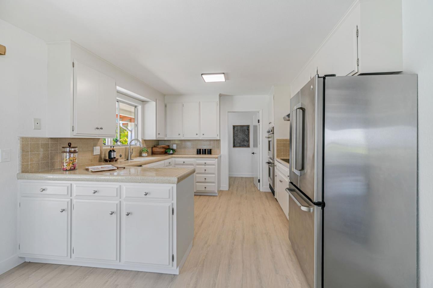 Los Altos, California, 94024, United States, 3 Bedrooms Bedrooms, ,2 BathroomsBathrooms,Residential,For Sale,1941644
