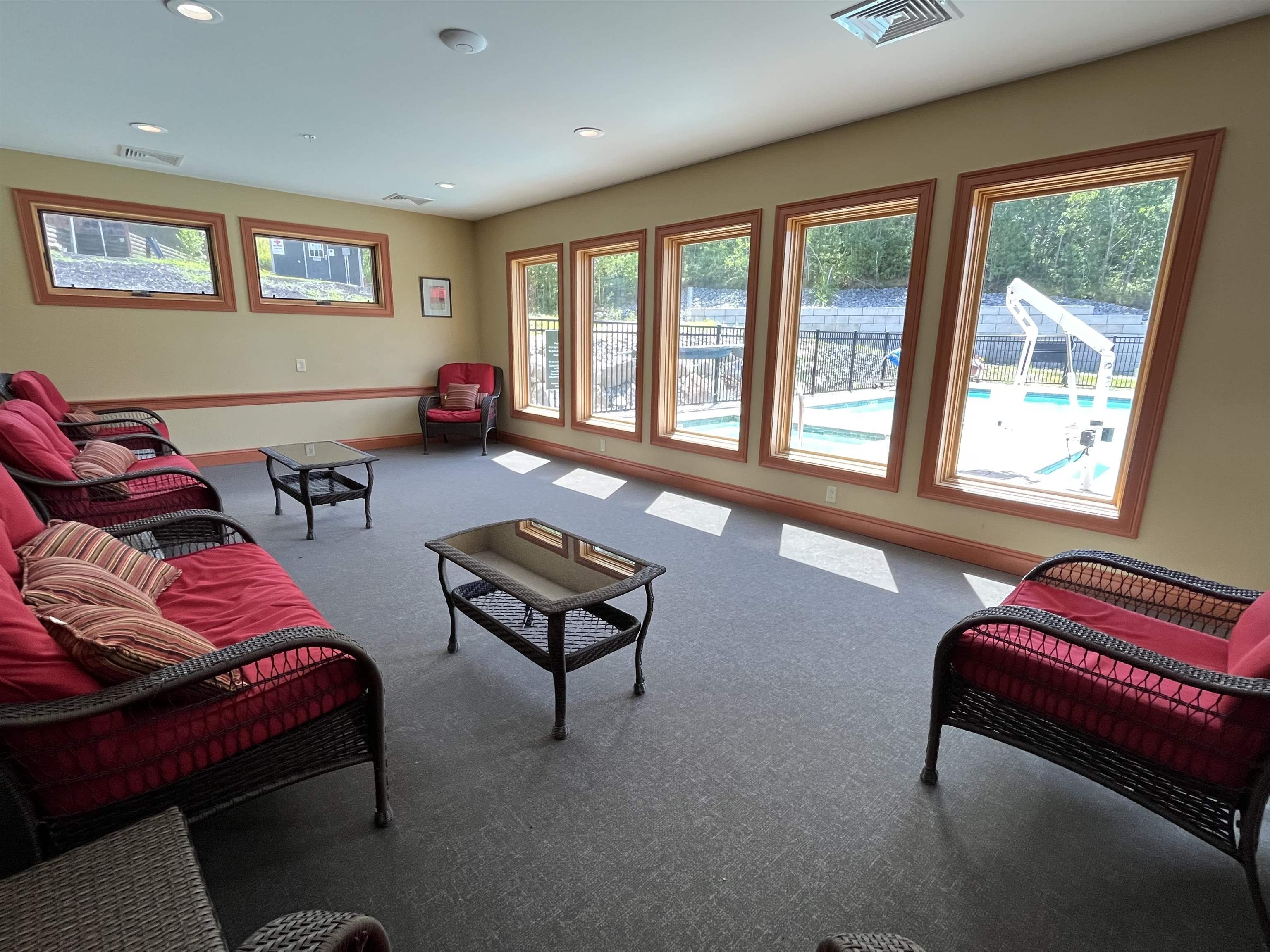 Conway, New Hampshire, 03860, United States, 3 Bedrooms Bedrooms, ,2 BathroomsBathrooms,Residential,For Sale,1991072