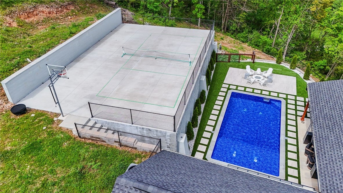Chaucer St, Bentonville, AR 72712 #1