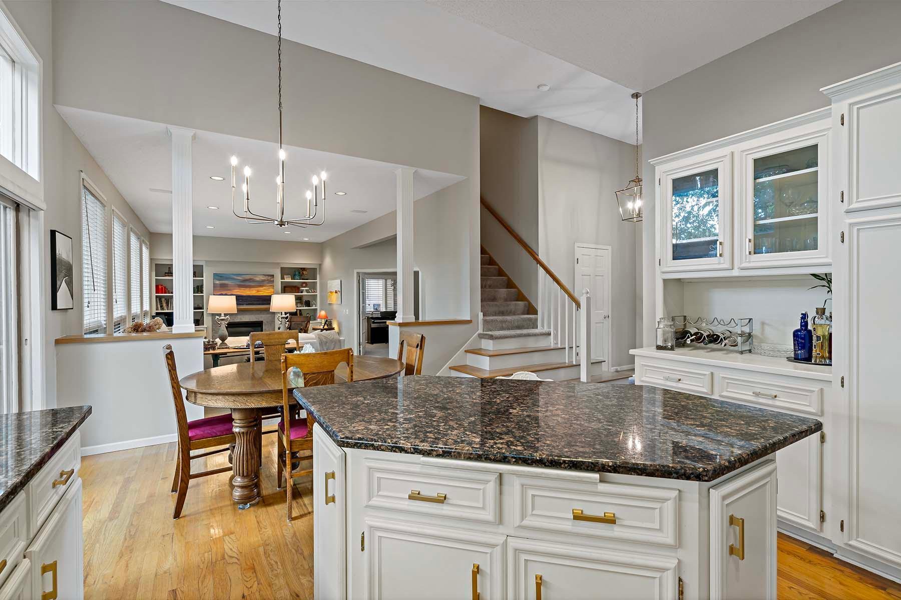 Burnsville, Minnesota, 55306, United States, 5 Bedrooms Bedrooms, ,3 BathroomsBathrooms,Residential,For Sale,1924663