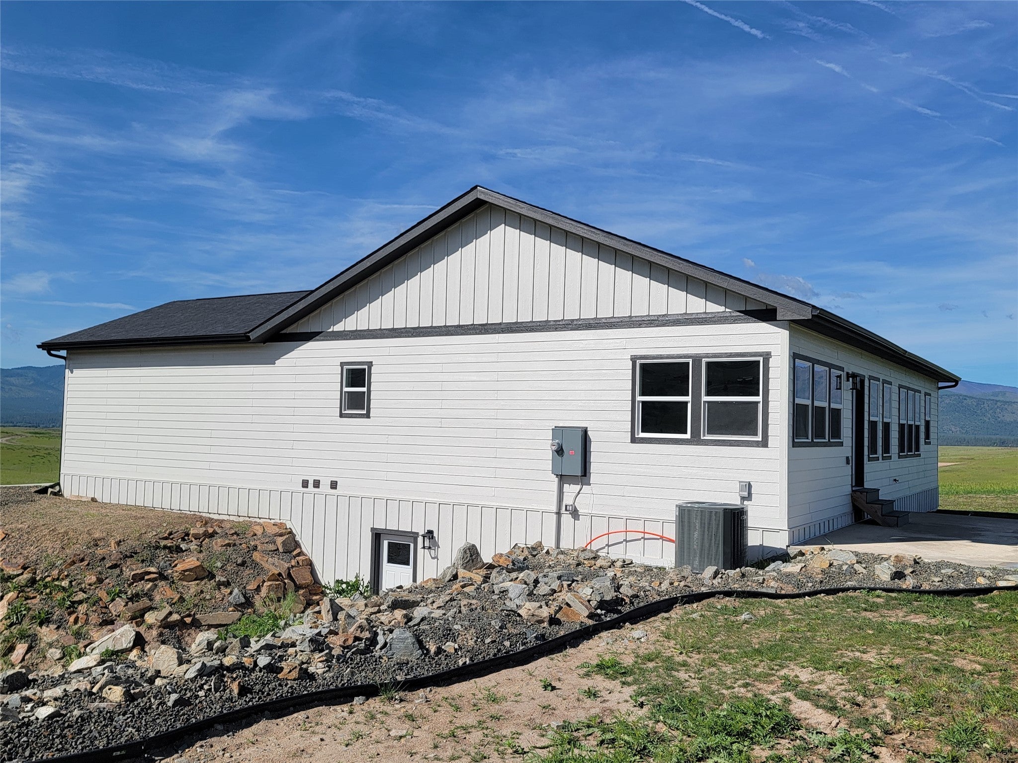 Plains, Montana, 59859, United States, 6 Bedrooms Bedrooms, ,3 BathroomsBathrooms,Residential,For Sale,1866900