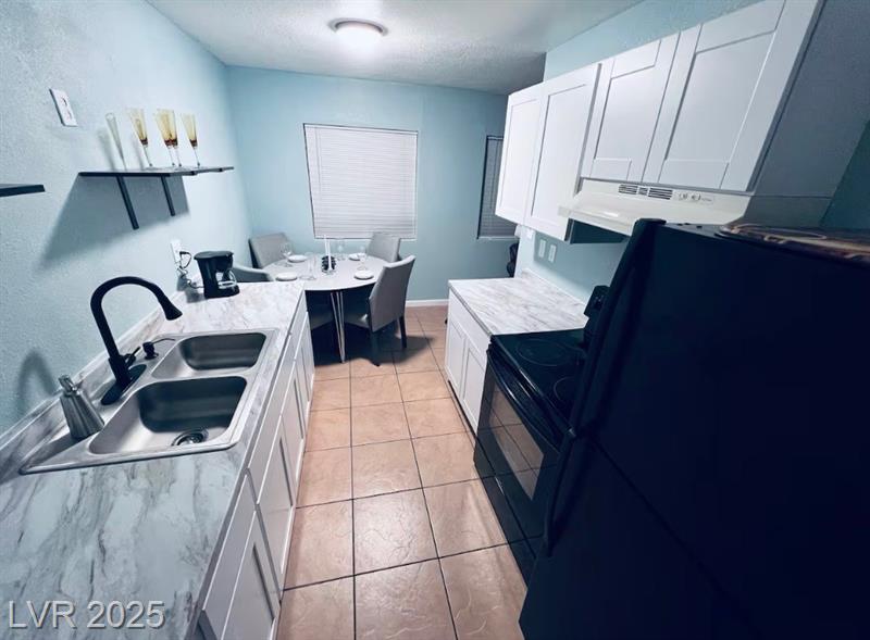 Las Vegas, Nevada, 89106, United States, 4 Bedrooms Bedrooms, ,4 BathroomsBathrooms,Residential,For Sale,1979989