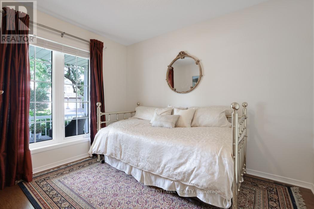 Ottawa, Ontario, K2S 1Z6, CA, 3 Bedrooms Bedrooms, ,3 BathroomsBathrooms,Residential,For Sale,1906768