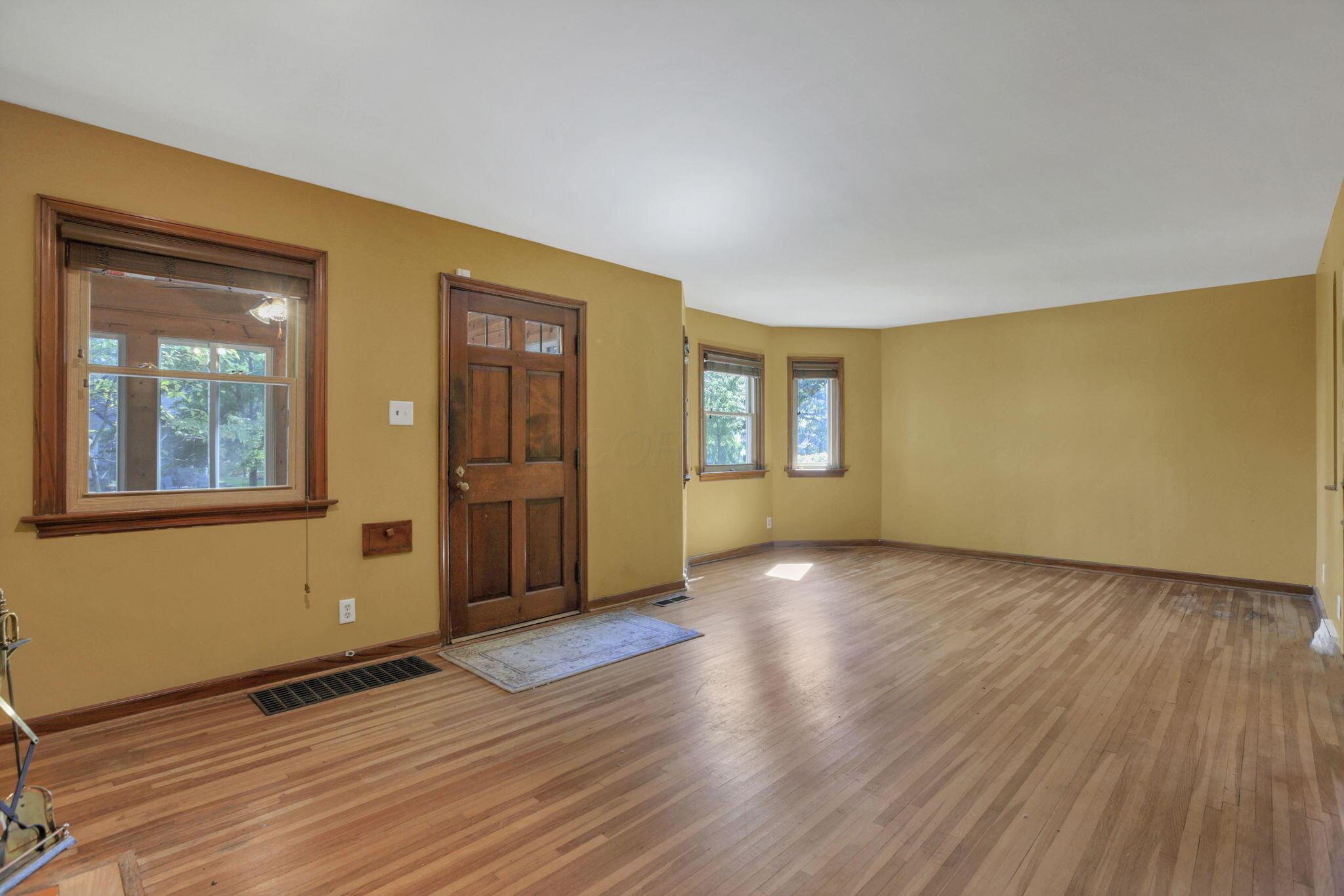 Bexley, Ohio, 43209, United States, 4 Bedrooms Bedrooms, ,3 BathroomsBathrooms,Residential,For Sale,1978539