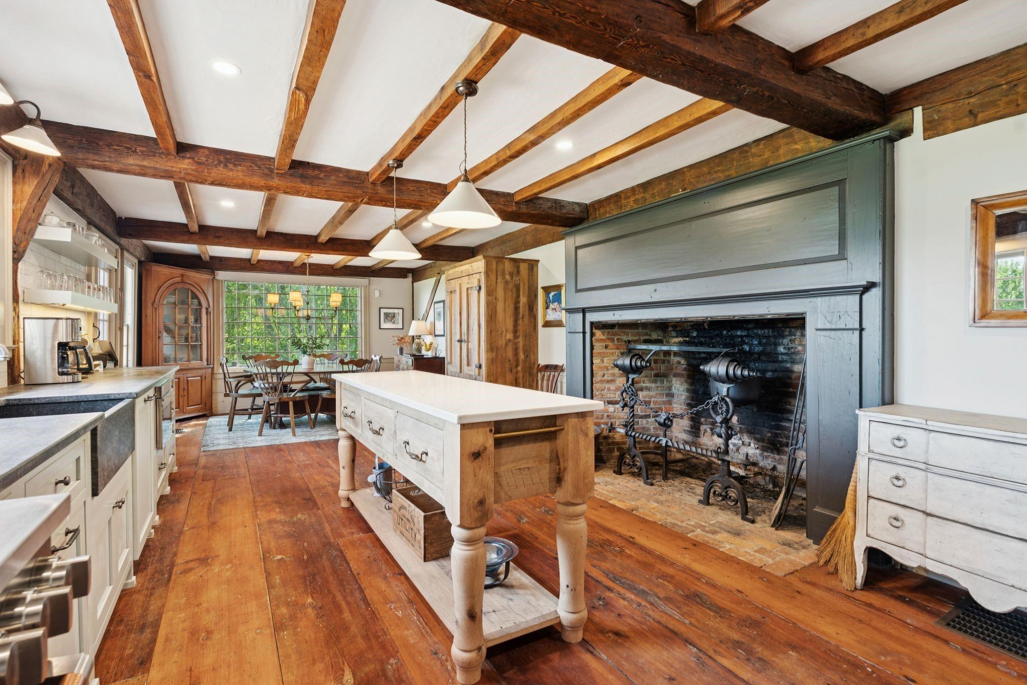  1726 Skitchewaug Trail - 物件實景