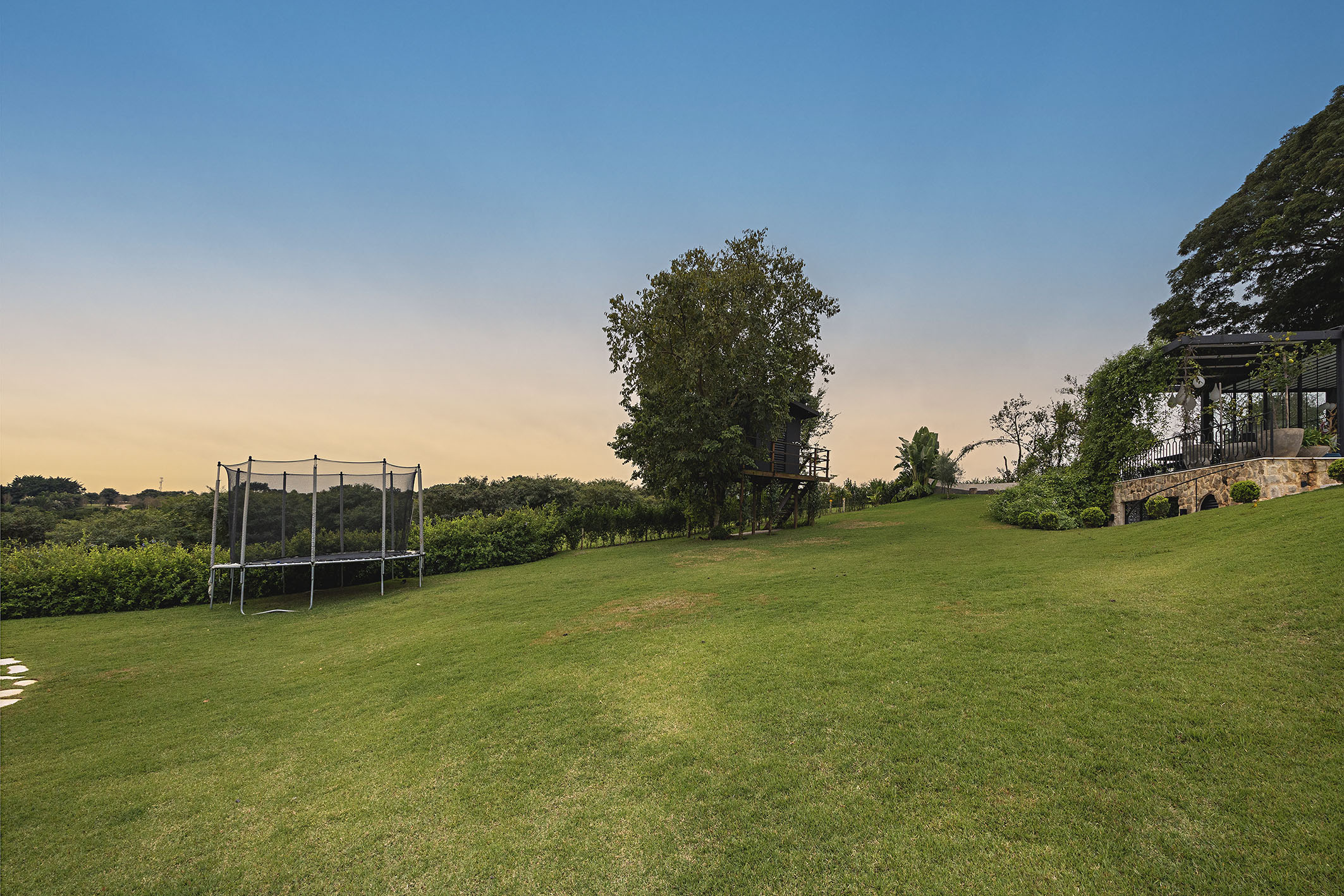  French-Inspired Residence on an Expansive Estate at Fazenda Boa Vista - 物件實景