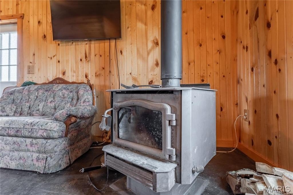 Falcon, Missouri, 65470, United States, 2 Bedrooms Bedrooms, ,2 BathroomsBathrooms,Residential,For Sale,1844660