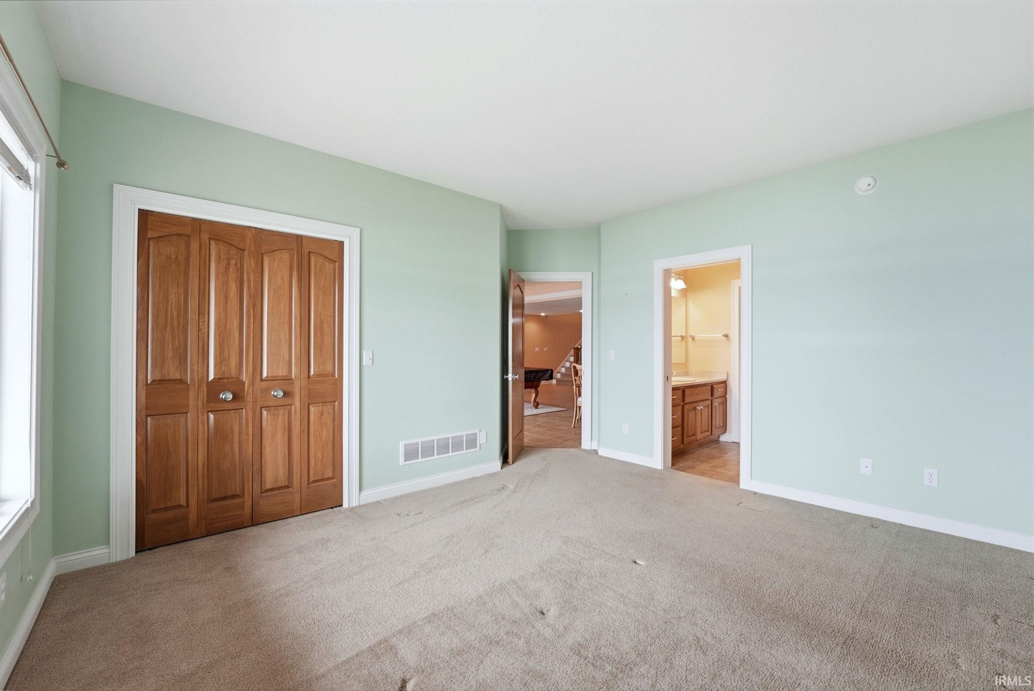 Wolcottville, Indiana, 46795, United States, 3 Bedrooms Bedrooms, ,4 BathroomsBathrooms,Residential,For Sale,2048319