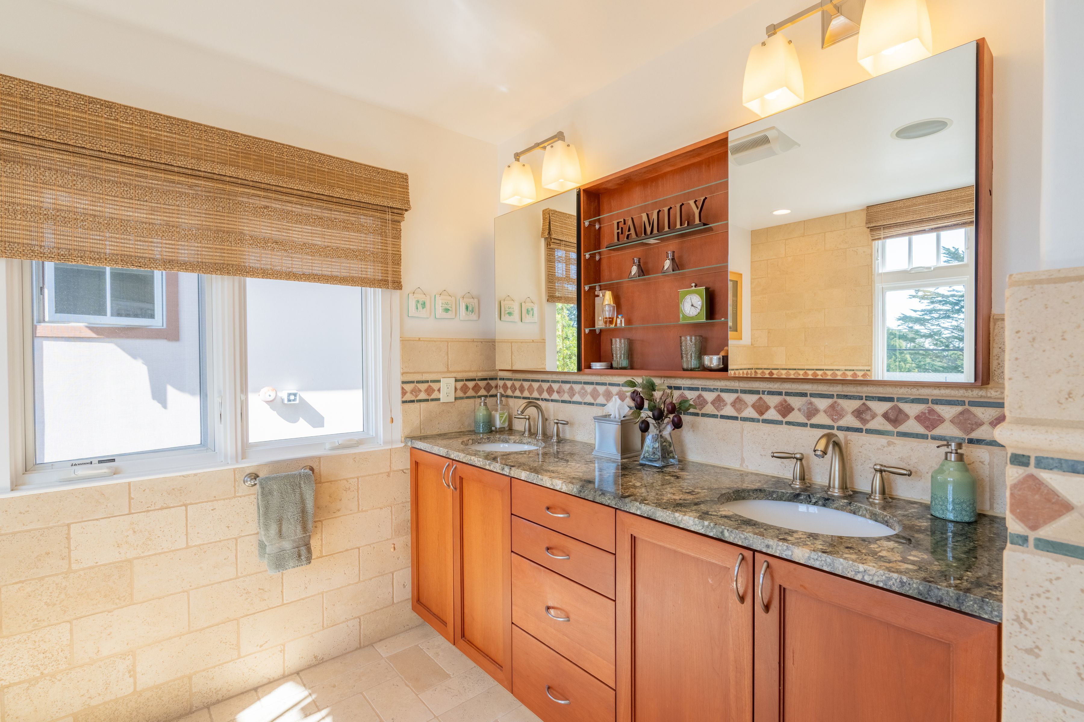  24785 Santa Rita Street - 物件實景