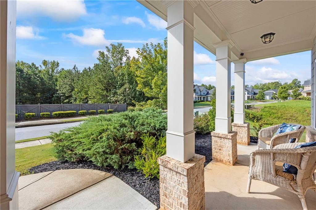 Cumming, Georgia, 30028, United States, 5 Bedrooms Bedrooms, ,4 BathroomsBathrooms,Residential,For Sale,1976985