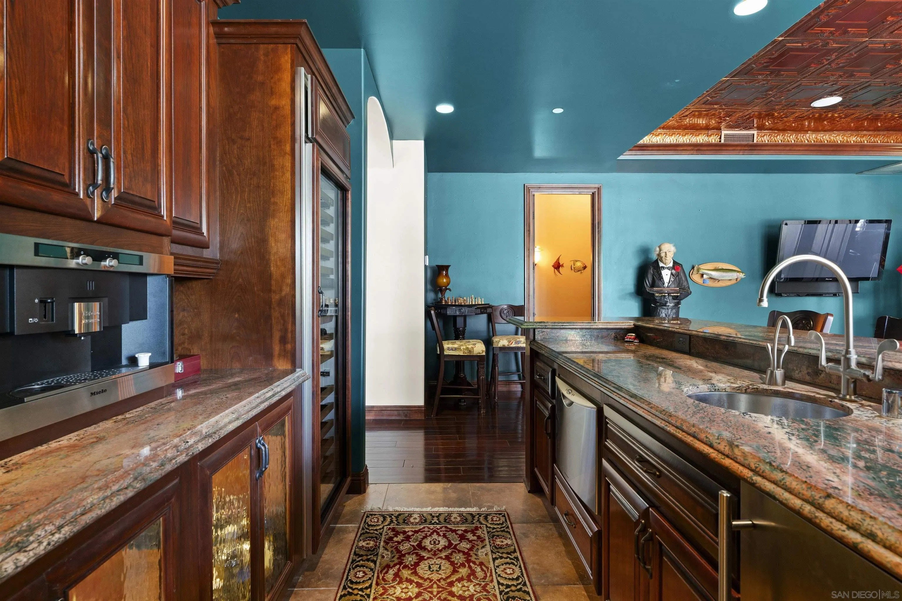 Alpine, California, 91901, United States, 3 Bedrooms Bedrooms, ,5 BathroomsBathrooms,Residential,For Sale,1997111