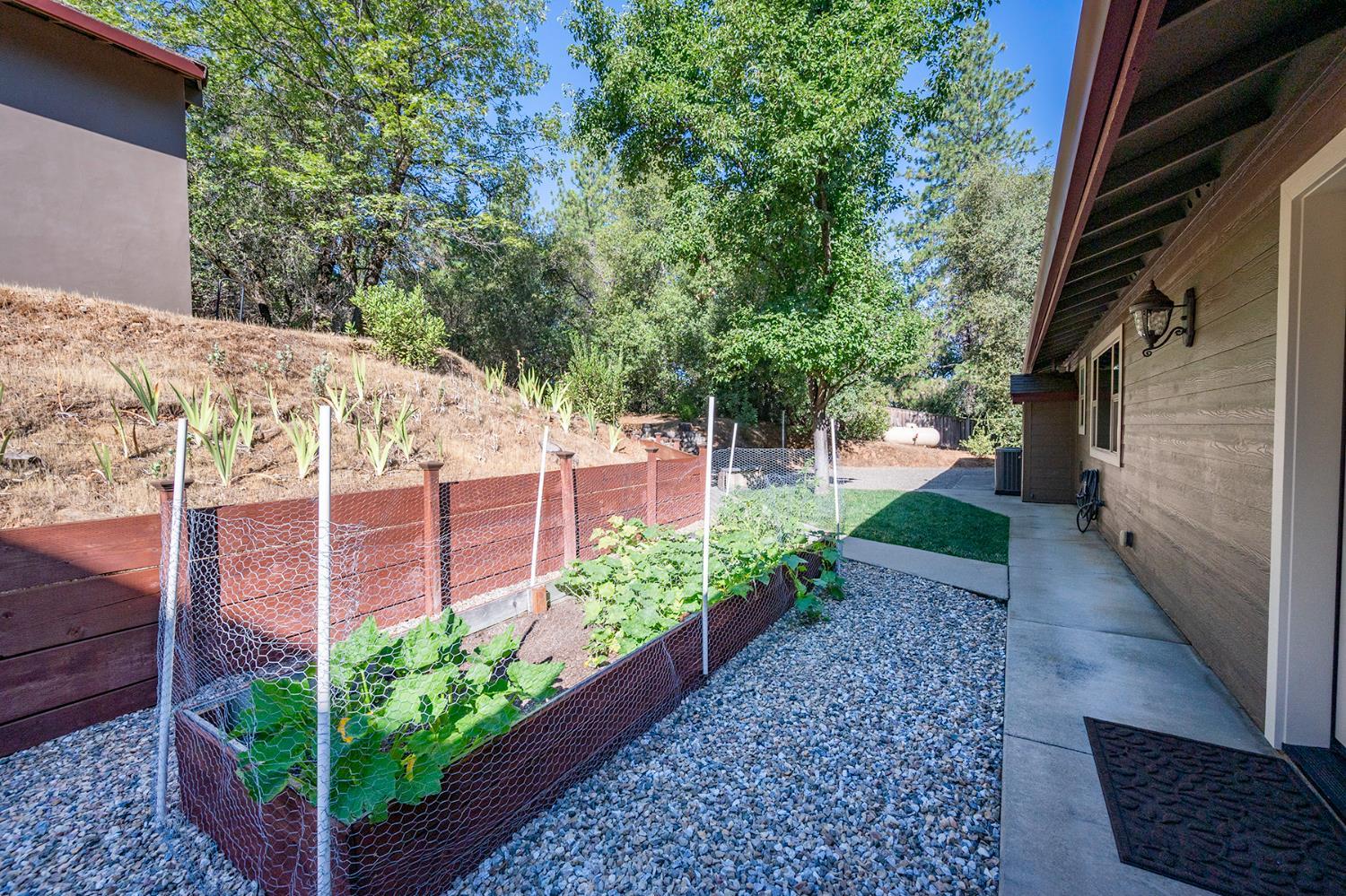 Placerville, California, 95667, United States, 3 Bedrooms Bedrooms, ,3 BathroomsBathrooms,Residential,For Sale,1937817