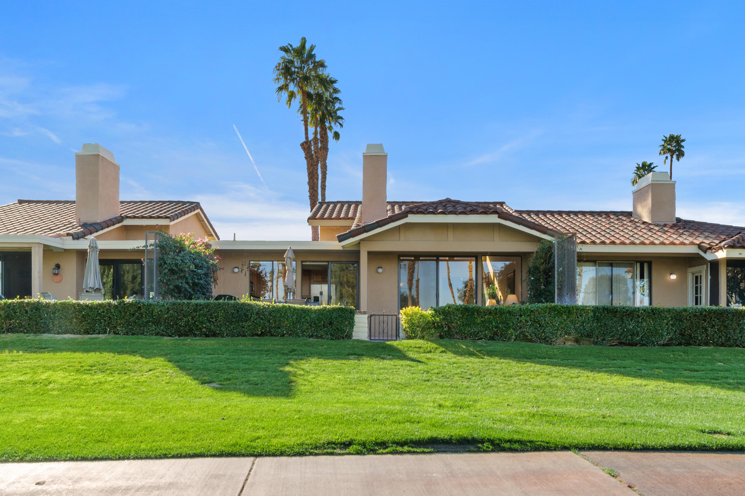 Palm Desert, California, 92260, United States, 2 Bedrooms Bedrooms, ,2 BathroomsBathrooms,Residential,For Sale,1951083