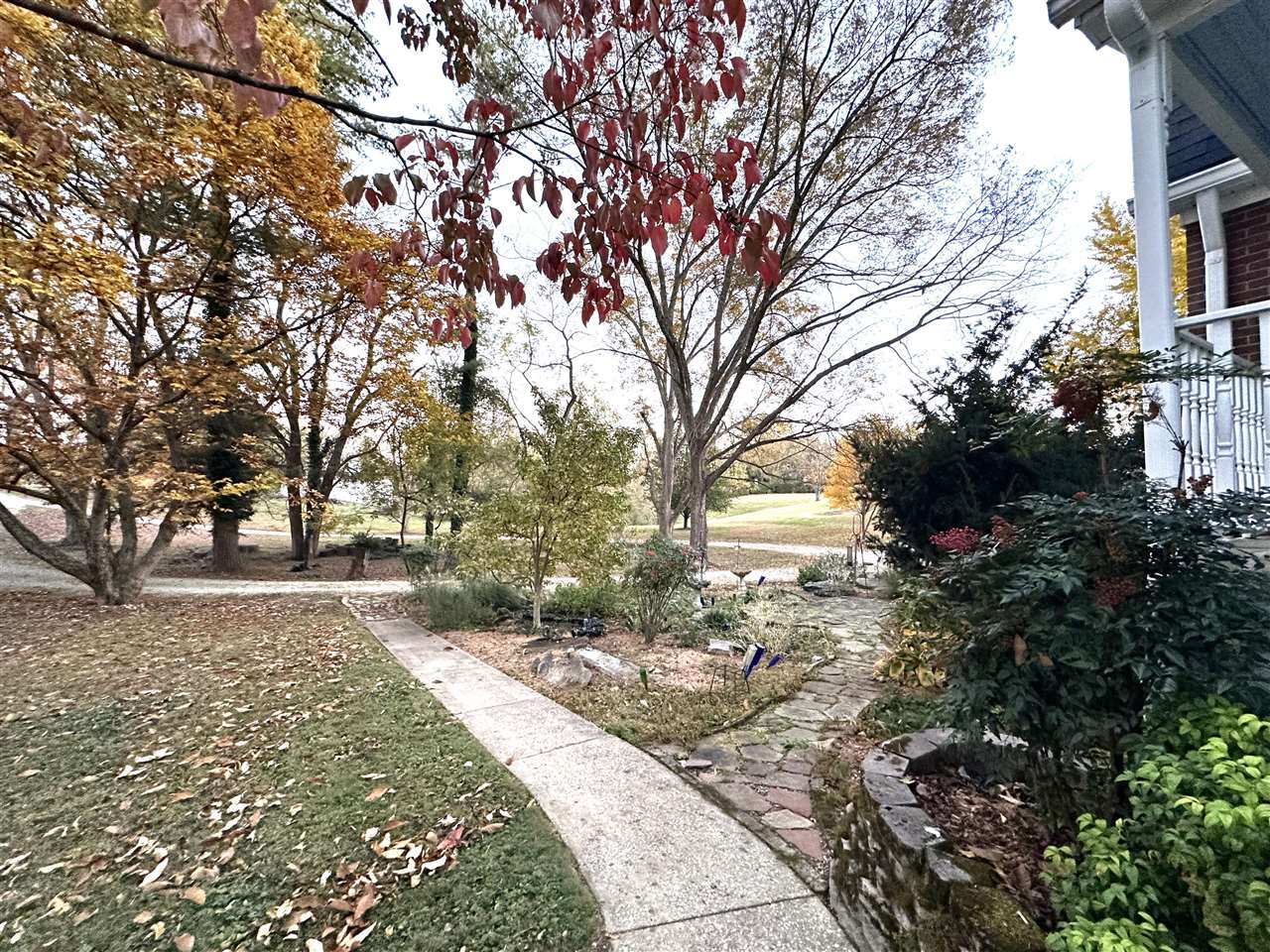 Bowling Green, Kentucky, 42103, United States, 4 Bedrooms Bedrooms, ,5 BathroomsBathrooms,Residential,For Sale,1991633