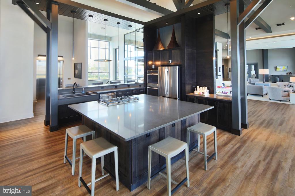 Ashburn, Virginia, 20148, United States, 3 Bedrooms Bedrooms, ,2 BathroomsBathrooms,Residential,For Sale,1977390