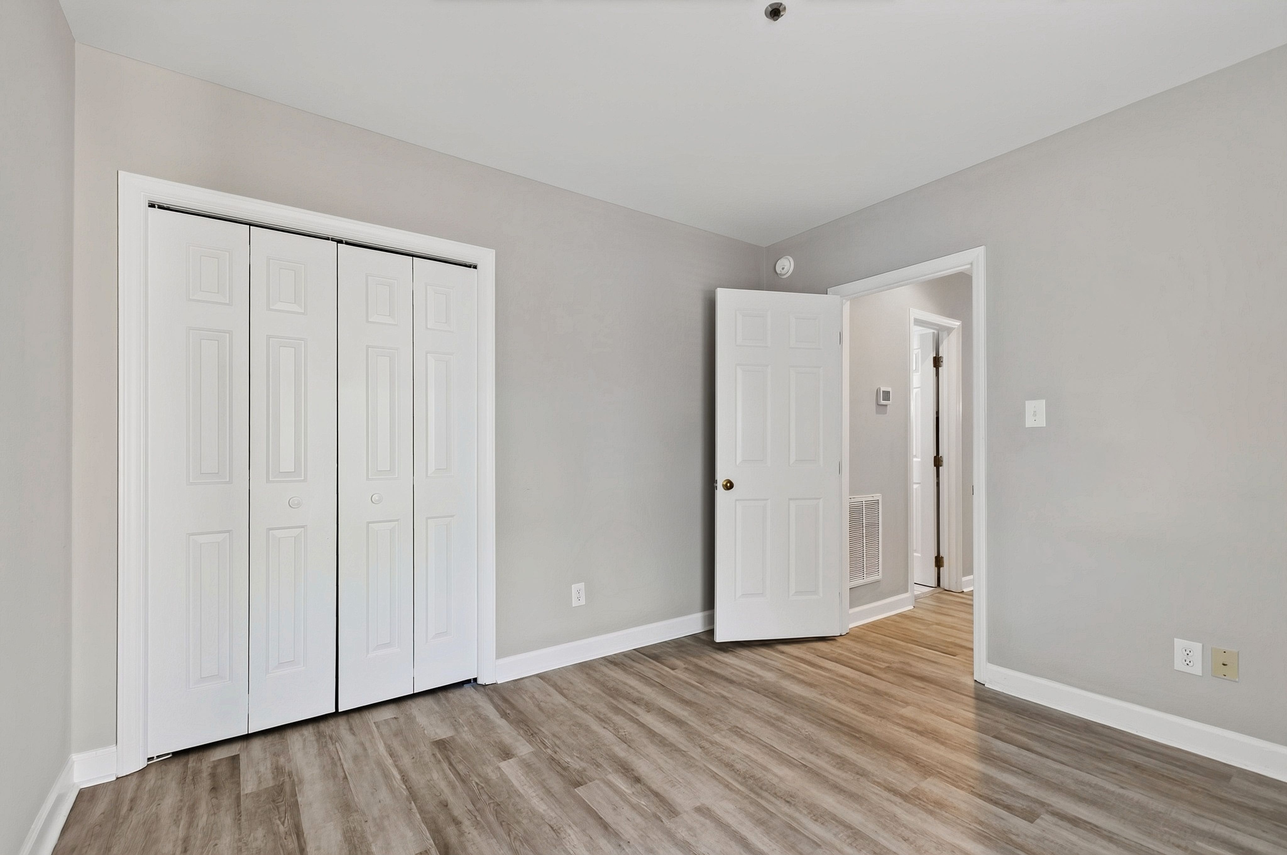  243 New Bern Place, Raleigh, NC 27601 - 物件實景